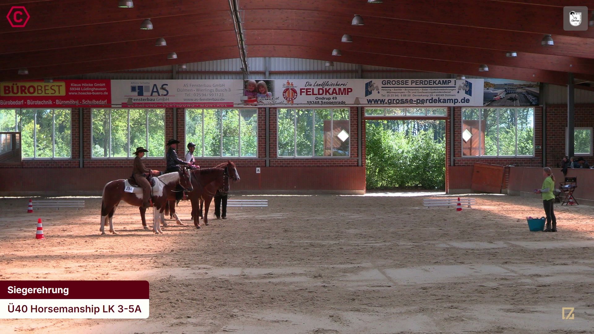 Siegerehrungs-Clip Ü40 Horsemanship LK 3-5A