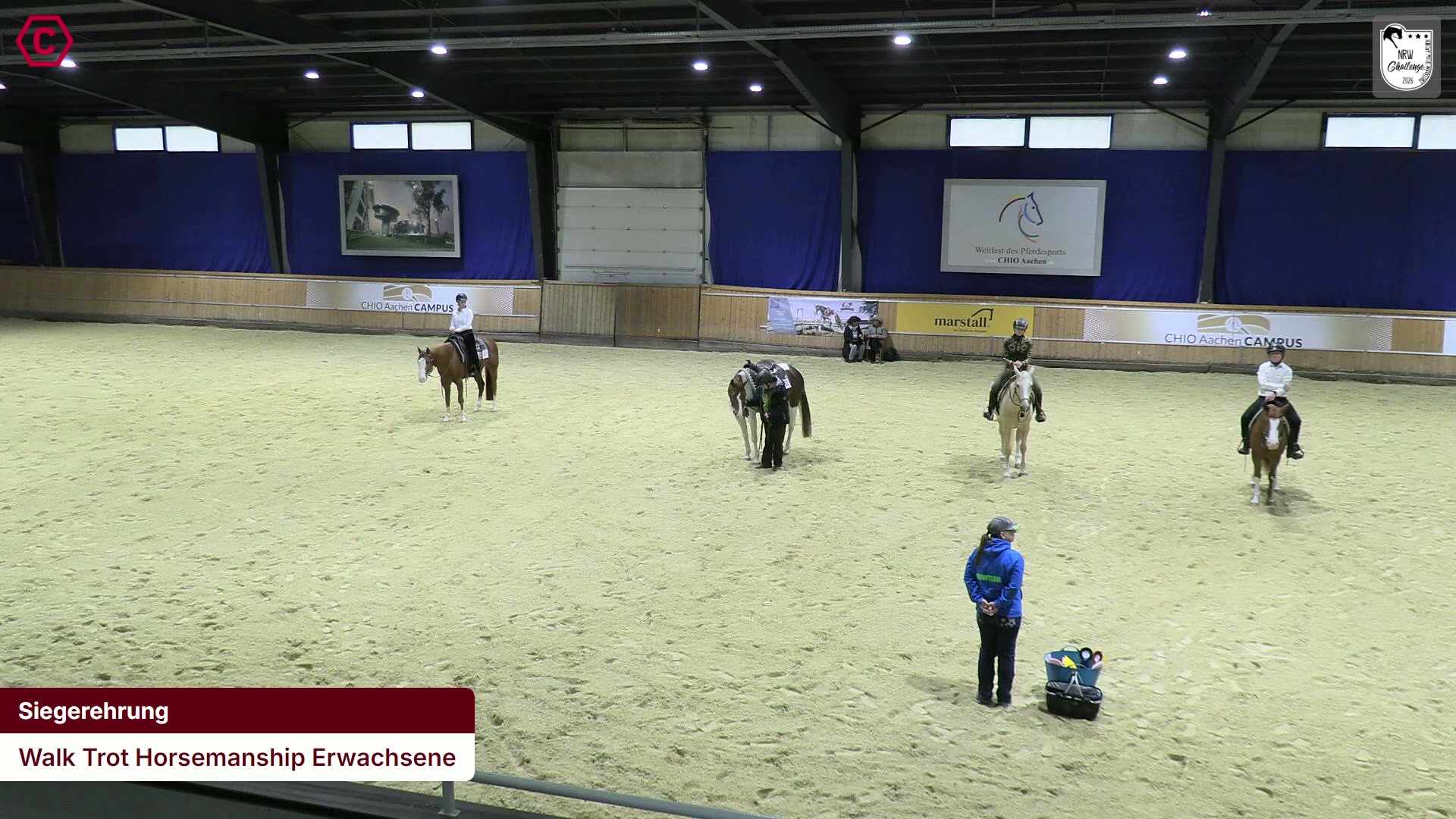 Siegerehrungs-Clip Walk Trot Horsemanship Erwachsene