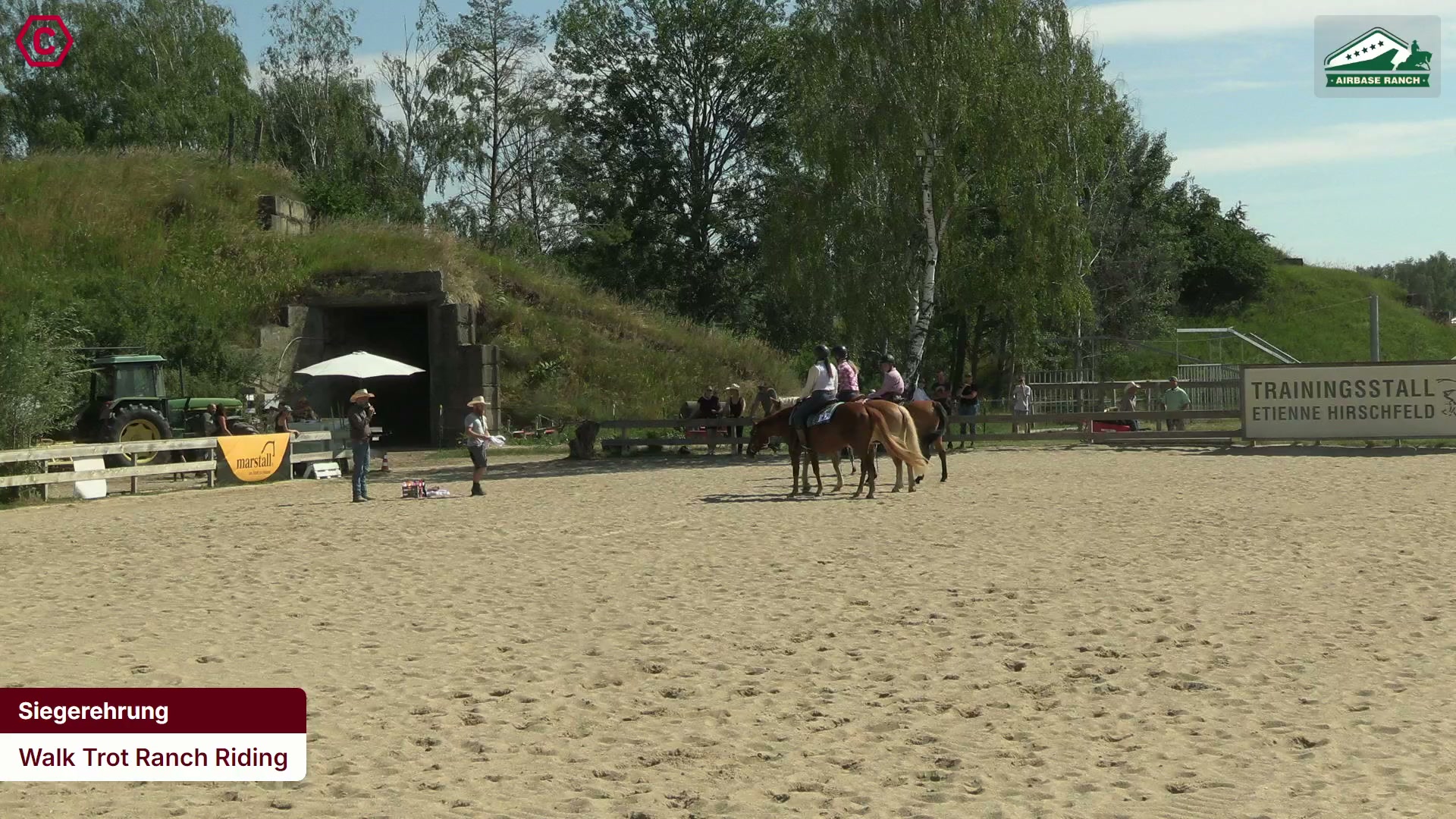 Siegerehrungs-Clip Walk Trot Ranch Riding